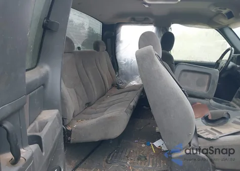 2005 Chevrolet Silverado 1500 Z71 из США, поврежденный, VIN 1GCEK19B25E325317